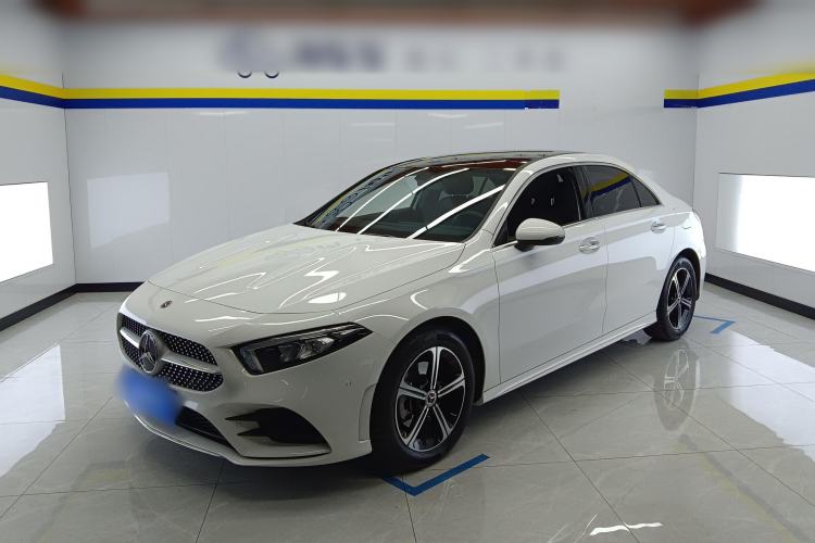 Used Mercedes-Benz A-Class 2022 Revised Version A 200 L Sport Sedan Fashionable Style