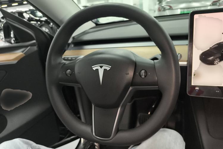 Used Tesla Model Y 2022 Rear-Wheel-Drive Version

