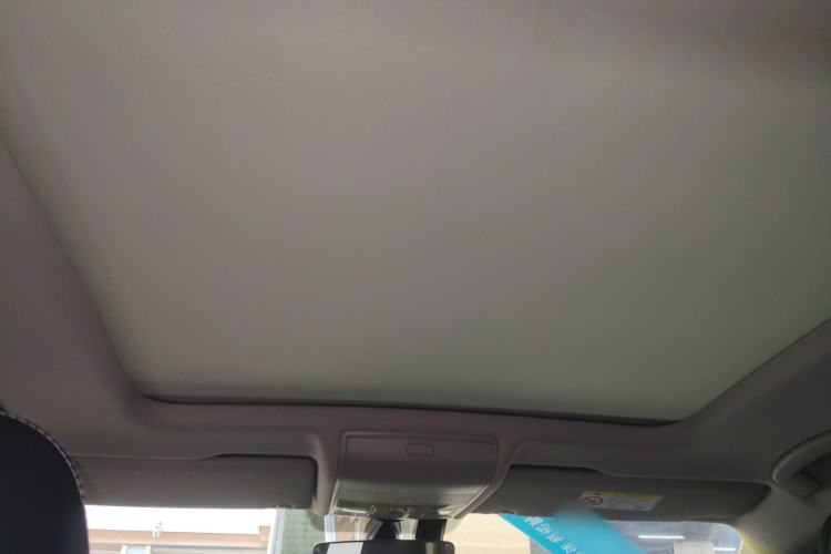 Used Volkswagen Tiguan L 2024 Outstanding Model 330TSI Automatic Two-Wheel Drive R-Line Dragon Glory Edition
