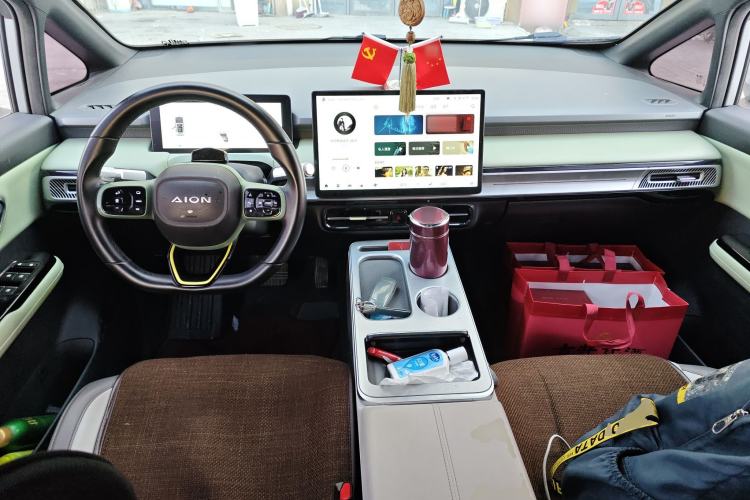 Used AION Y 2022 Plus 70 Tech Edition