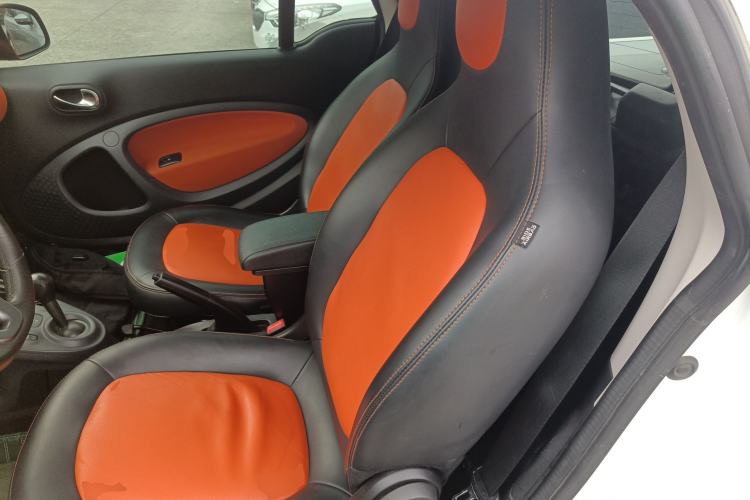 Used  fortwo 2015 1.0L 52 kW Hardtop Passion Edition
