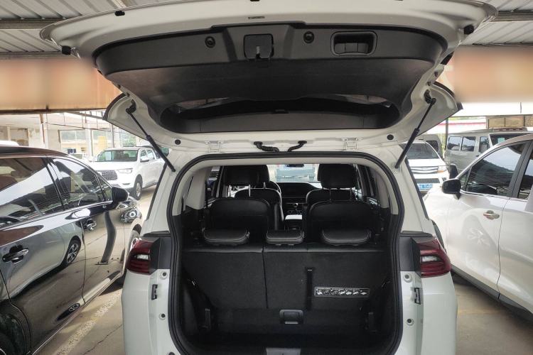 Used GAC Trumpchi M6 2023 PRO 270T DCT Luxury Edition
