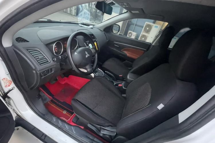 Used Mitsubishi ASX 2013 2.0L CVT Two-Wheel Drive Elite Edition
