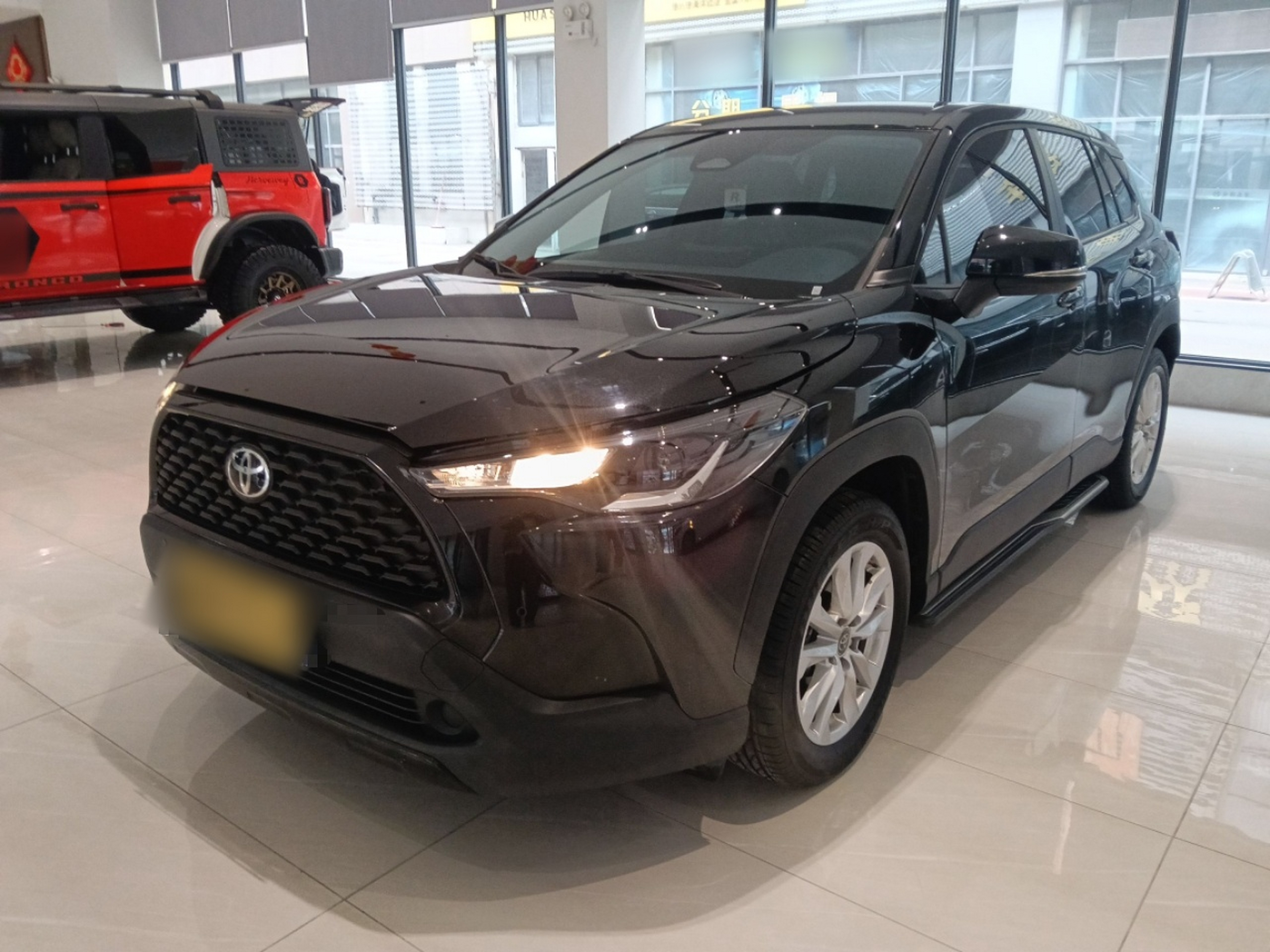 Под передней частью автомобиля