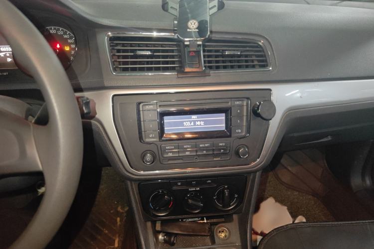 Used Volkswagen Lavida 2015 1.6L Manual Fashion Edition