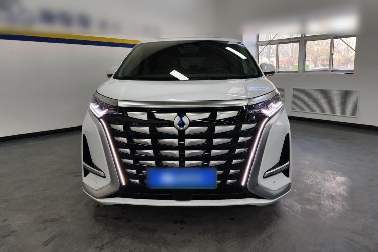 Used Denza D9 2022 DM-i 970 Four-Wheel Drive Flagship Model
