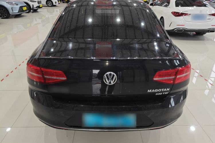 Used Volkswagen Magotan 2018 Facelift 330TSI DSG Luxury Model
