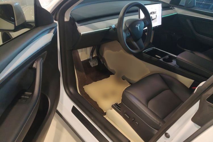 Used Tesla Model Y 2024 Rear-Wheel-Drive Version
