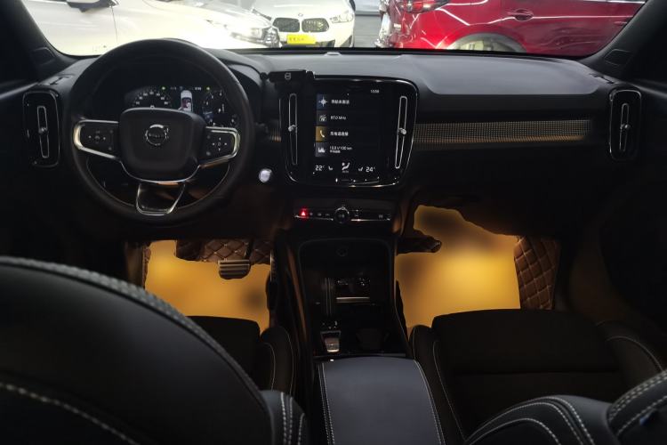 Used Volvo XC40 2021 T4 Four-Wheel Drive Smart & Sporty Edition
