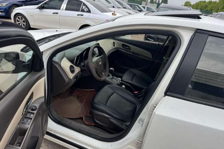 Used Chevrolet Cruze 2015 1.5L Classic SE AT
