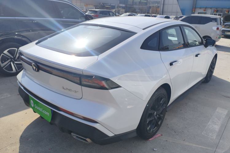 Used Changan UNI-V 2024 1.5T Luxury Edition
