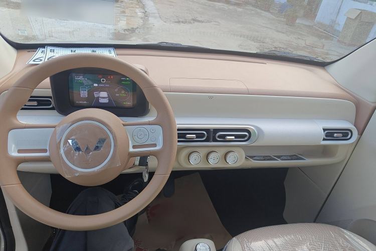 Used Wuling Hongguang MINIEV 2024 3rd Generation 215km Youth Edition
