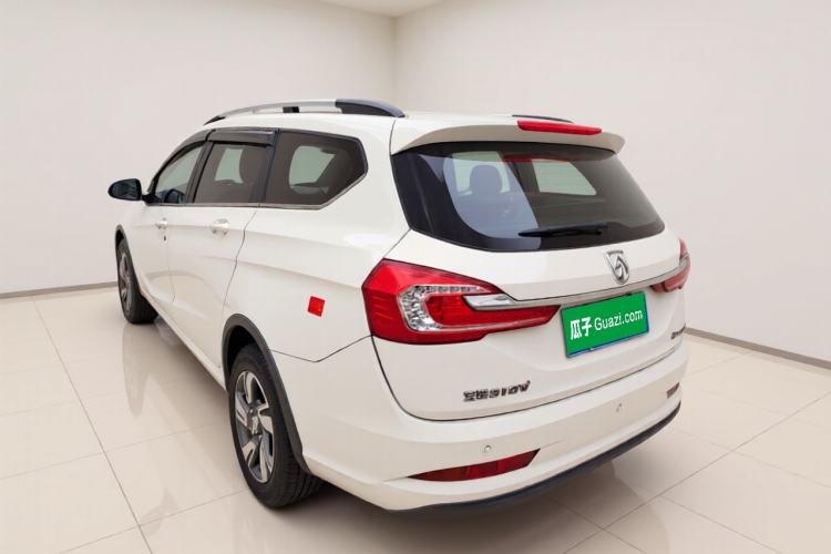 Used Baojun 310W 2017 1.5L Manual Fashion Edition China VI

