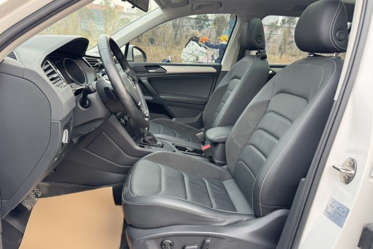 Used Volkswagen Tiguan L 2020 330TSI Automatic Two-Wheel Drive Panoramic Comfort Edition China VI Standard