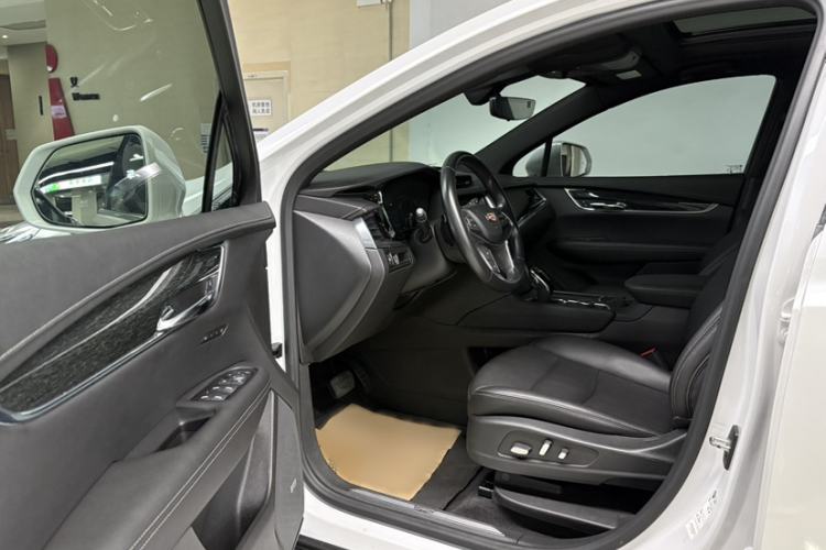 Used Cadillac XT5 2021 28T Luxury Version