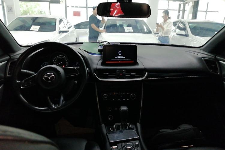 Used Mazda CX-4 2018 2.0L Automatic Two-Wheel Drive Blue Sky Exploration Version China V Standard
