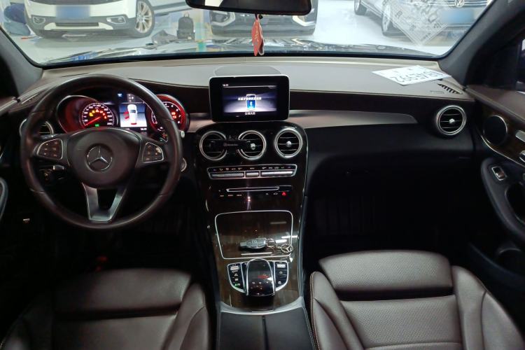 Used Mercedes-Benz GLC 2019 GLC 260 4MATIC Dynamic Edition
