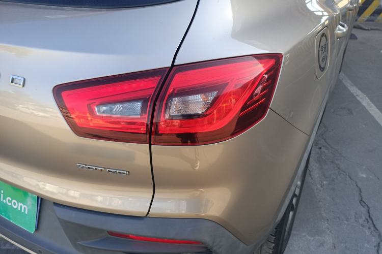 Used BORGWARD BX5 2017 20TGDI Automatic Two-Wheel Drive Leading Edition