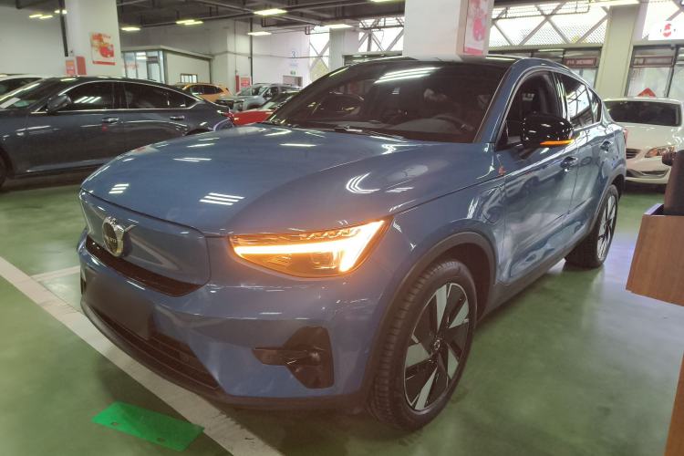 Used Volvo C40 2024 Long-Range PRO Version