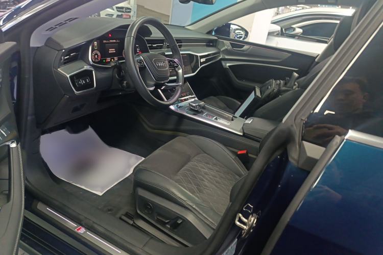 Used Audi A7L 2024 45 TFSI quattro Luxury Edition
