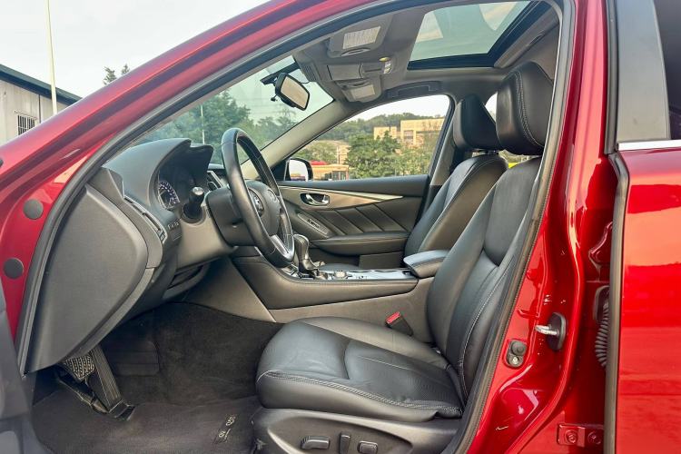 Used Infiniti Q50L 2015 2.0T Enjoyment Edition
