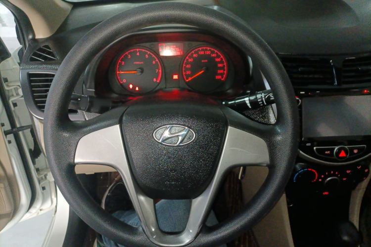 Used Hyundai Verna 2014 1.4L Automatic Smart GLS
