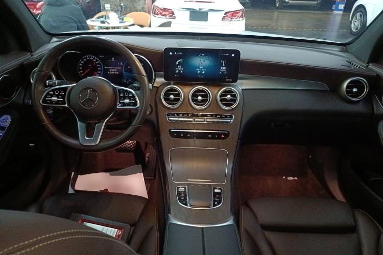 Used Mercedes-Benz GLC 2020 Facelift GLC 300 L 4MATIC Dynamic Edition
