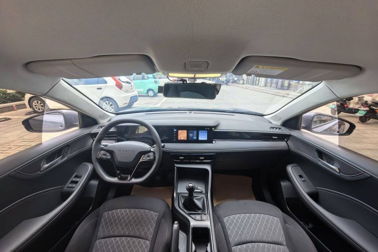 Used Roewe i5 2023 1.5L Manual Comfort Edition
