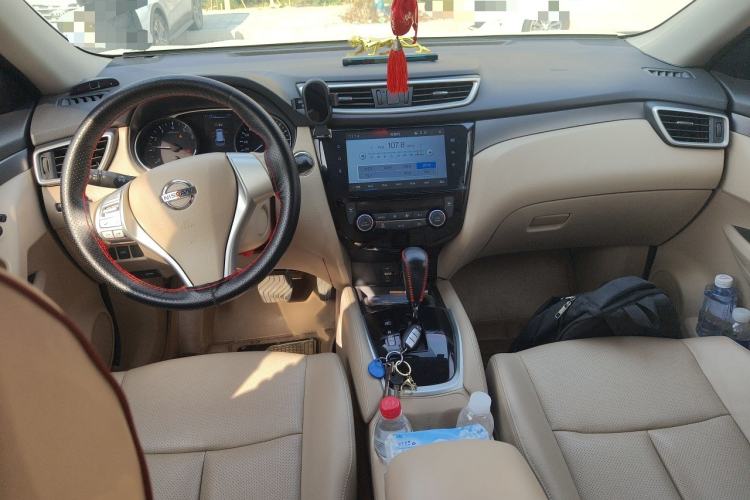 Used Nissan X-Trail 2015 2.0L CVT Comfort MAX Edition 2WD