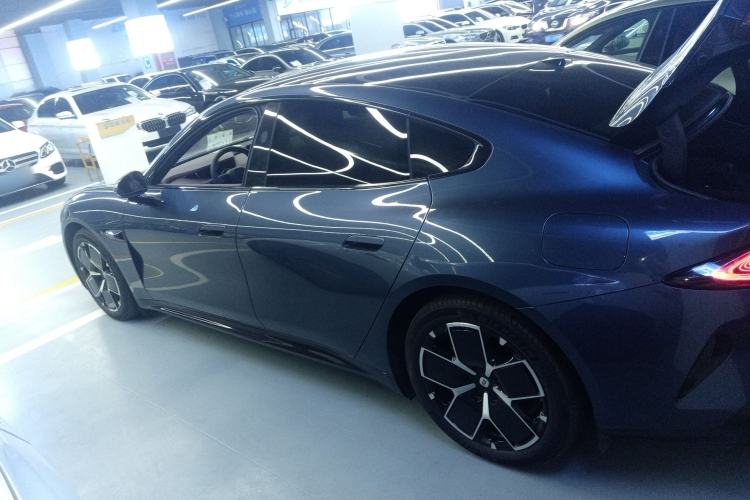 Used  SU7 2024 Rear-Drive Ultra-Long Range Advanced Pro-Level Intelligent Driving Version
