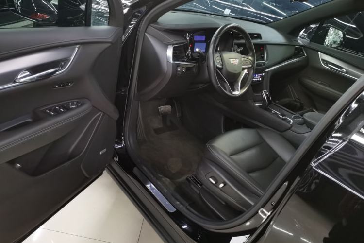 Used Cadillac XT6 2022 2.0T Six-Seater Four-Wheel-Drive Luxury Version