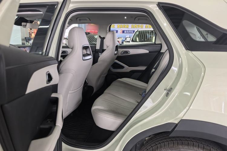 Used BYD Yuan UP 2025 Intelligent Driving Version 401 km Beyond-Range Edition
