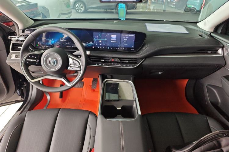 Used Buick LaCrosse 2025 28T Platinum Edition