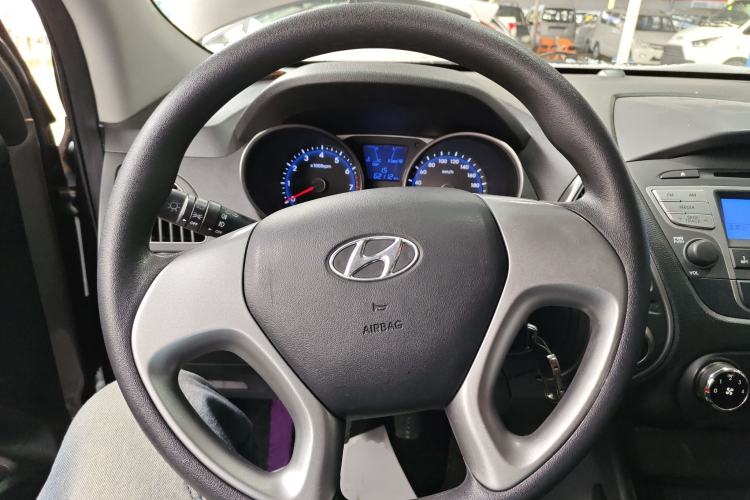 Used Hyundai ix35 2015 2.0L Manual Two-Wheel Drive Comfort Version China IV Standard
