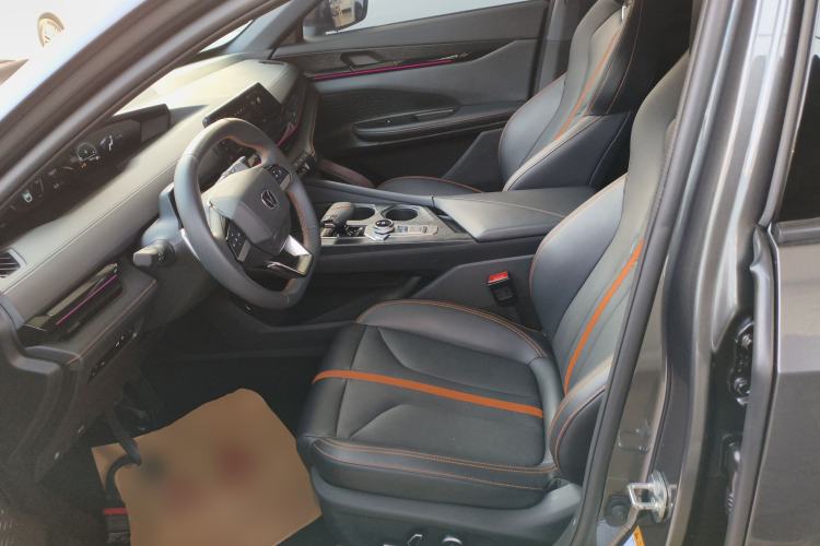 Used Changan UNI-V 2024 1.5T Prestige Edition
