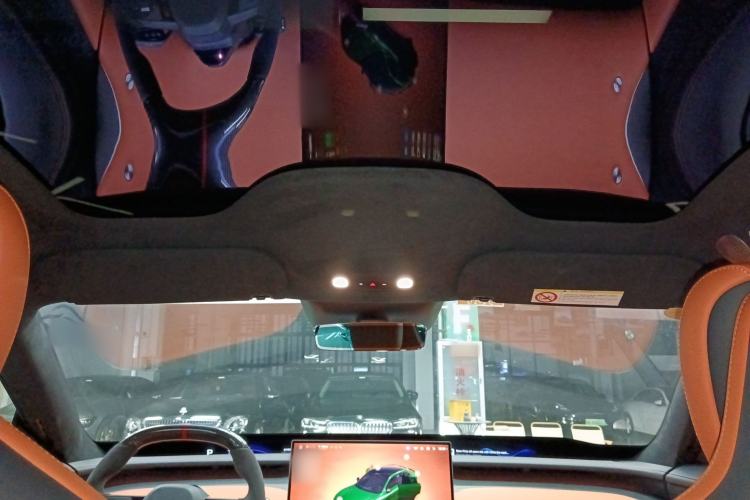 Used  YU7 2025 Ultra-Long Range High-Performance All-Wheel-Drive Max Edition
