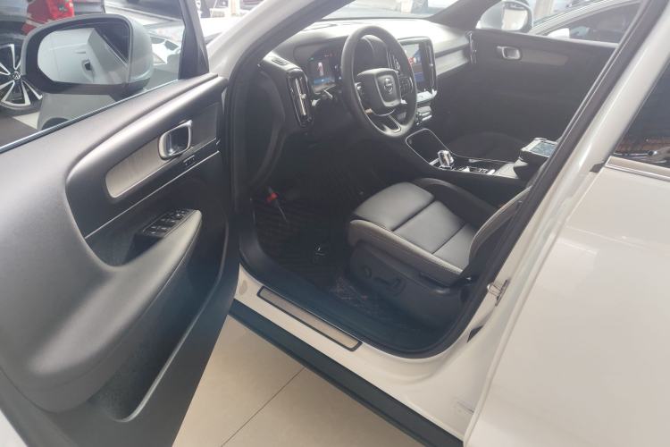 Used Volvo XC40 2023 B3 Zhiyuan Luxury Edition
