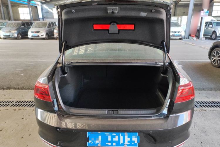 Used Volkswagen Magotan 2025 Zhongxiang Version 280TSI DSG Comfort Edition
