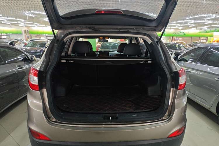 Used Hyundai ix35 2015 2.0L Automatic 2WD Smart Version China V Standard
