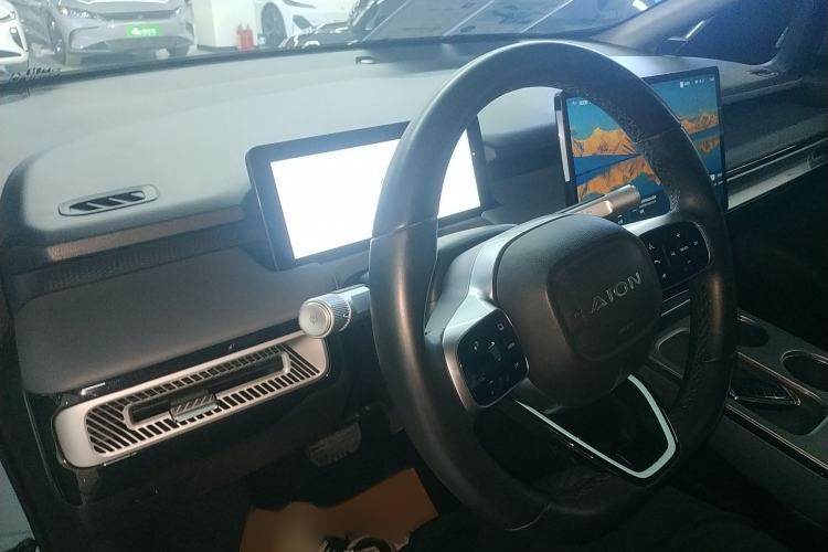 Used AION Y 2023 Younger
