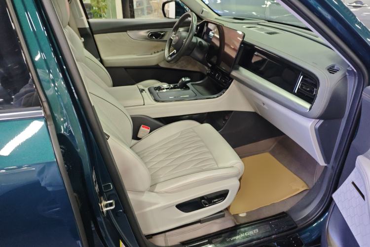 Used GAC Trumpchi GS8 2022 Double-Energy Series 2.0TM Two-Wheel Drive Prestige Edition (6 Seats)
