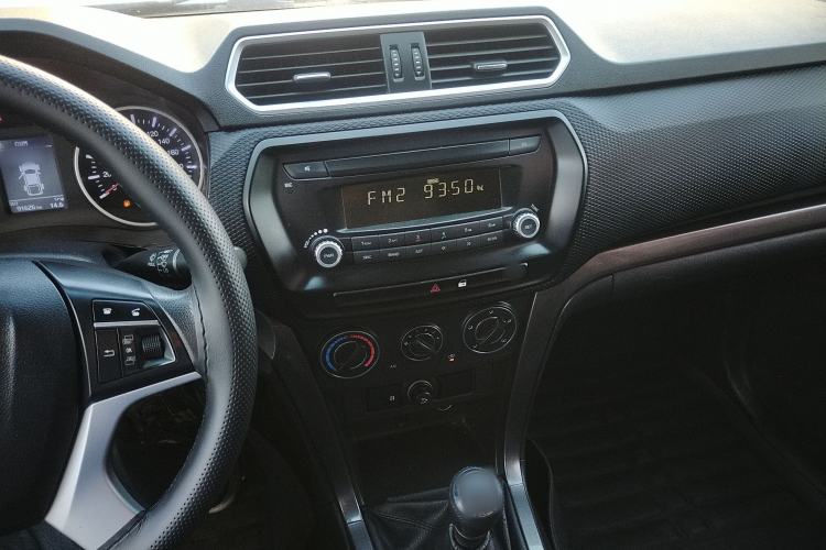 Used Great Wall Wingle 5 2017 2.0T European-spec Diesel Two-Wheel-Drive Entry-Level Big Double-Cab GW4D20D