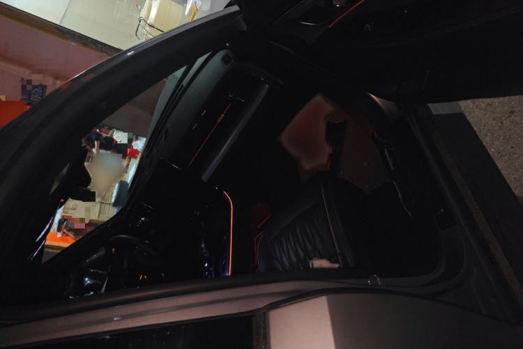 Used GAC Trumpchi GS8 2022 Dual-Engine Series 2.0TM Two-Wheel Drive Prestige Edition (7 Seats)
