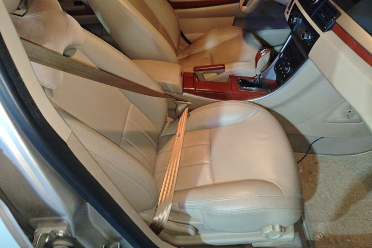 Used Roewe 550 2012 550 1.8T Automatic Full-Gold Limited Edition
