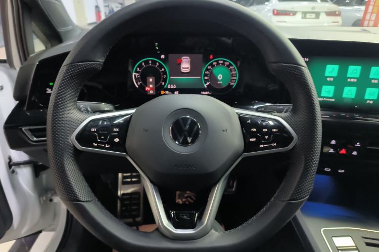 Used Volkswagen Golf 2023 Facelift 280TSI DSG R-Line Lite
