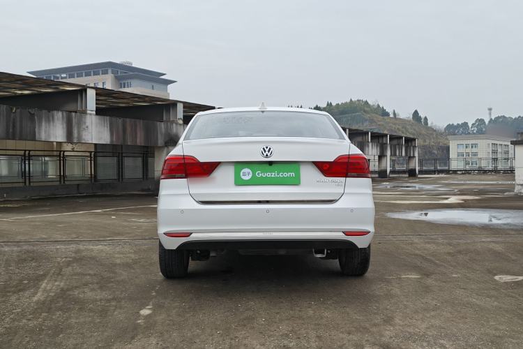 Used Volkswagen Santana 2016 1.6L Automatic Comfort Edition
