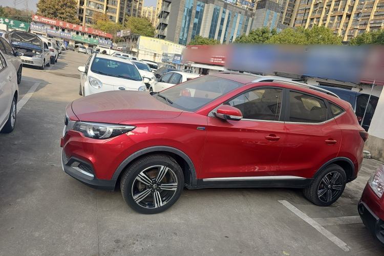 Used MG ZS 2020 Global Bestseller with 1.5L Engine Manual Transmission and a Massive 65-Inch Panoramic Sunroof Version
