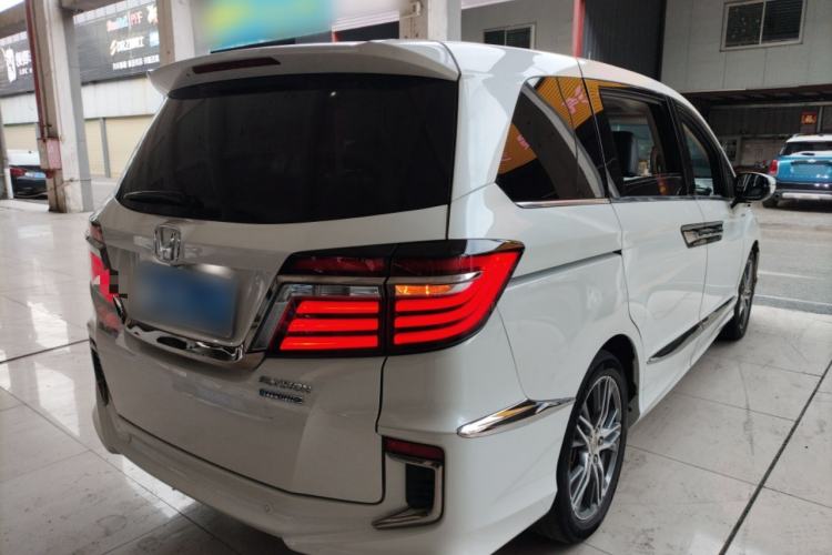 Used Honda Elysion 2019 2.0L Hybrid Luxury Edition
