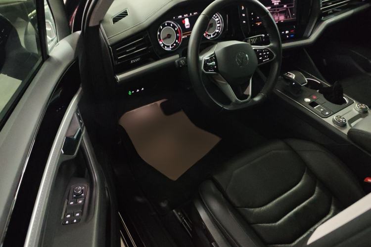 Used Volkswagen Touareg 2021 2.0 TSI Flagship Special Edition
