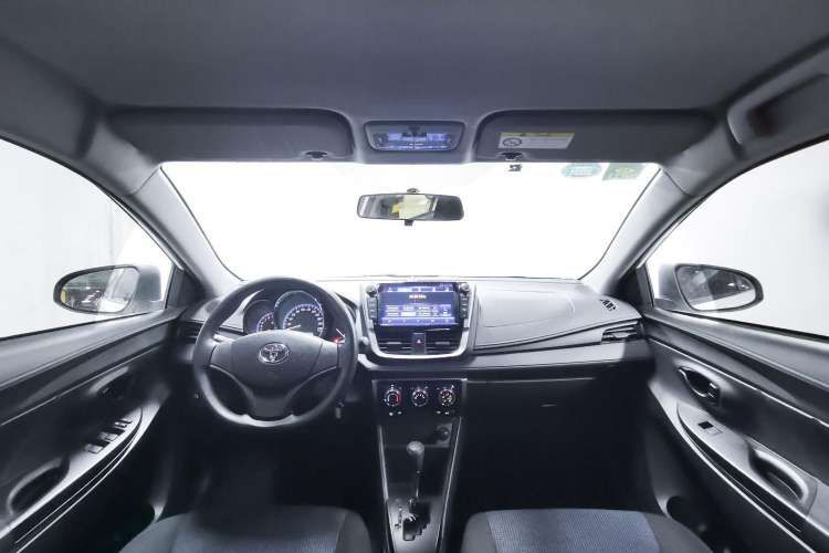 Used Toyota YARiS L 2019 1.5E CVT Dynamic Edition China VI compliant